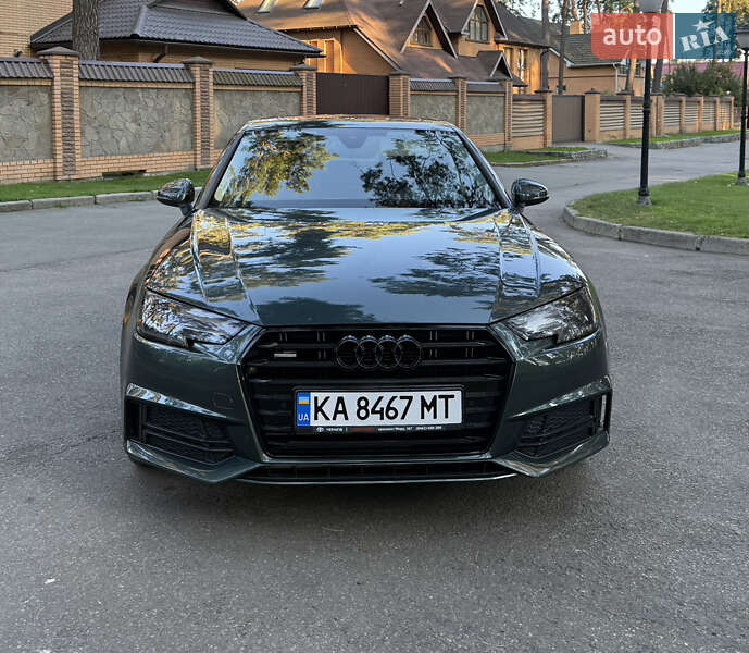 Седан Audi A4 2016 в Киеве