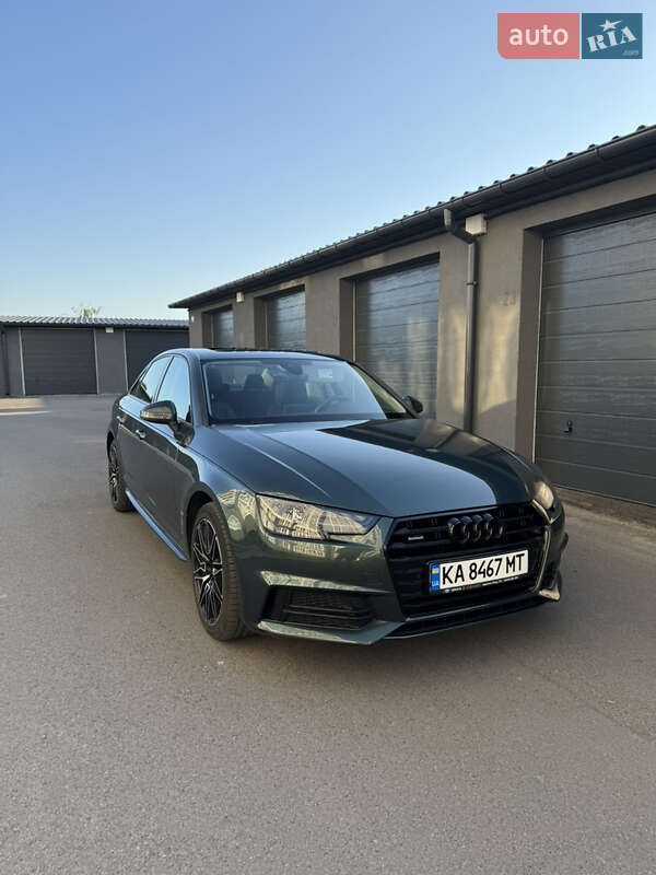 Седан Audi A4 2016 в Киеве