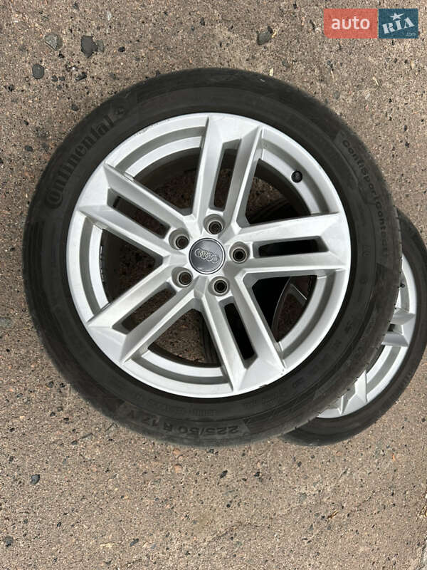 Седан Audi A4 2016 в Киеве
