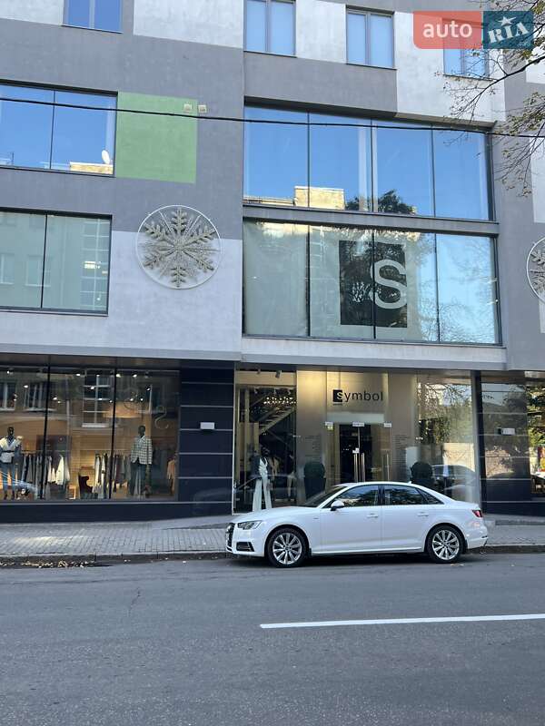 Седан Audi A4 2018 в Харкові