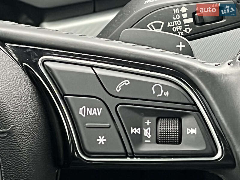 Седан Audi A4 2016 в Киеве