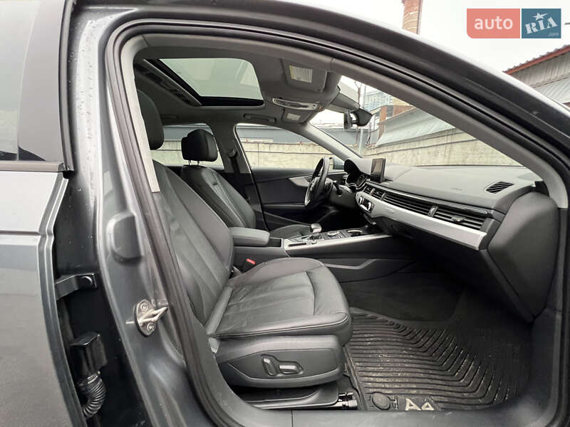 Седан Audi A4 2016 в Киеве