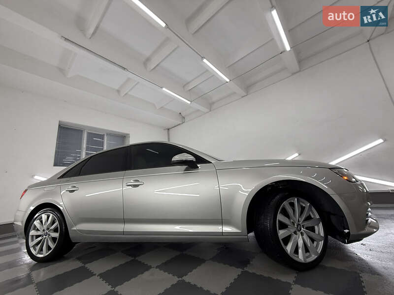 Седан Audi A4 2017 в Трускавці