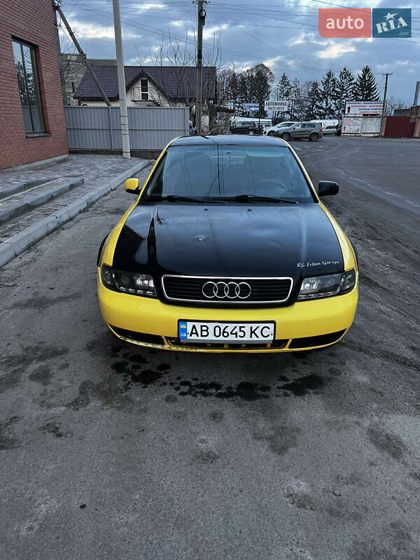 Седан Audi A4 1997 в Виннице
