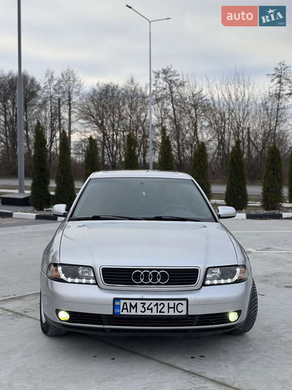 Седан Audi A4 1999 в Звягелі