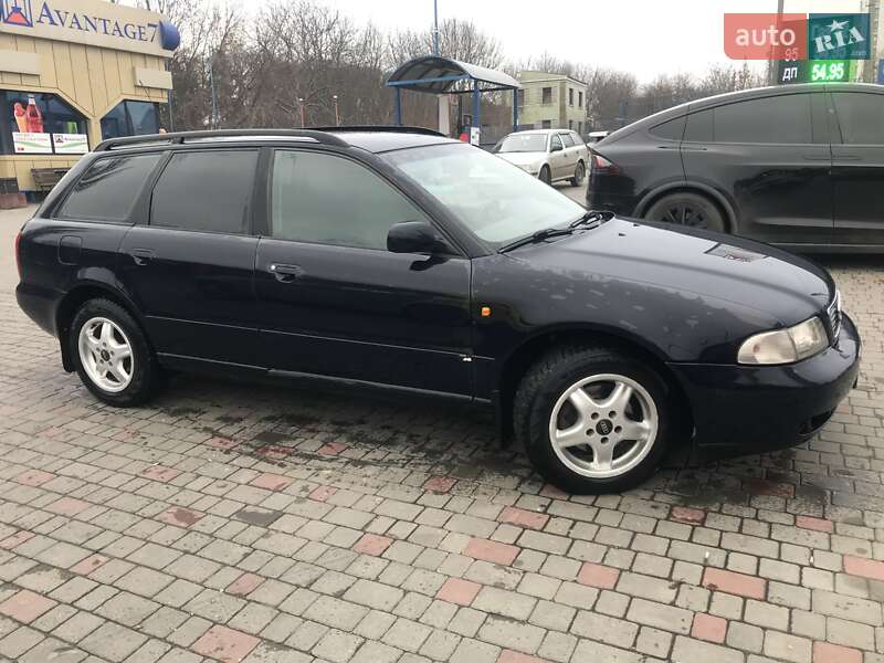 Универсал Audi A4 1998 в Хмельницком