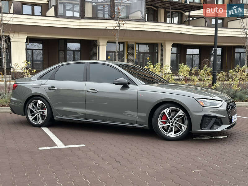 Седан Audi A4 2023 в Киеве