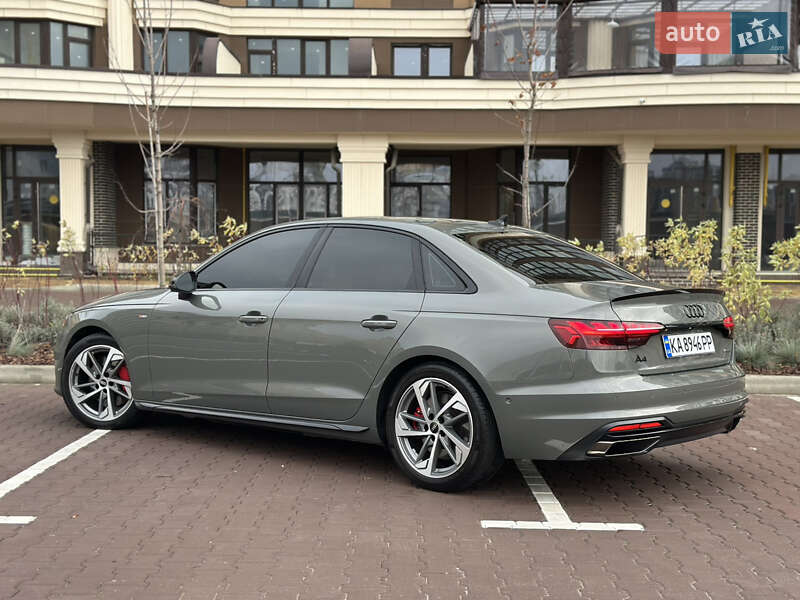 Седан Audi A4 2023 в Киеве