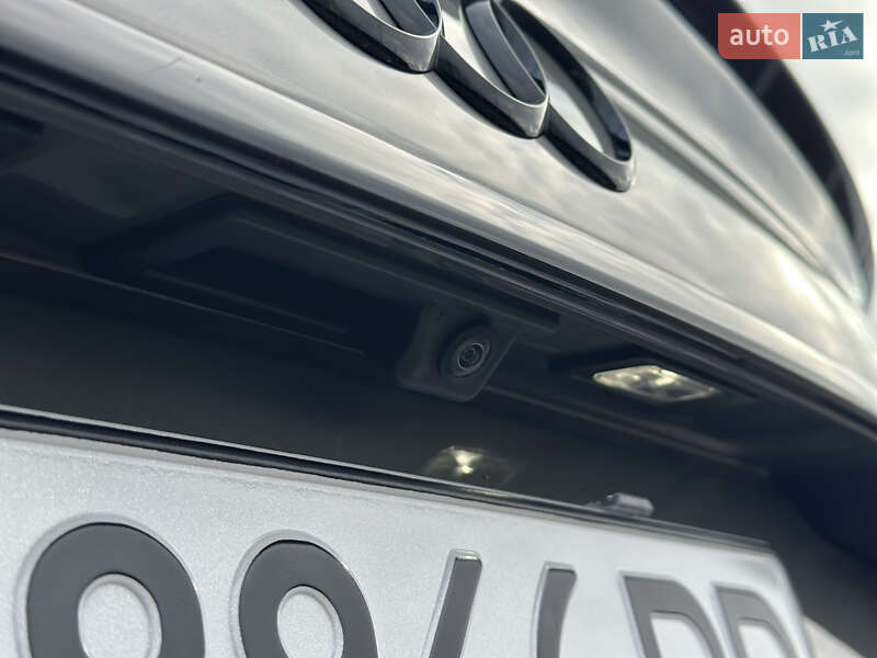 Седан Audi A4 2023 в Киеве