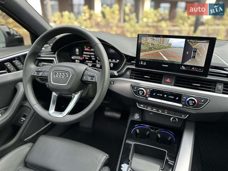 Седан Audi A4 2023 в Киеве