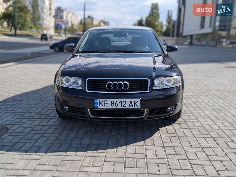 Седан Audi A4 2002 в Дніпрі