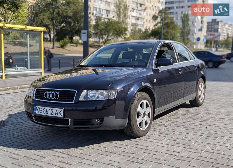 Седан Audi A4 2002 в Дніпрі
