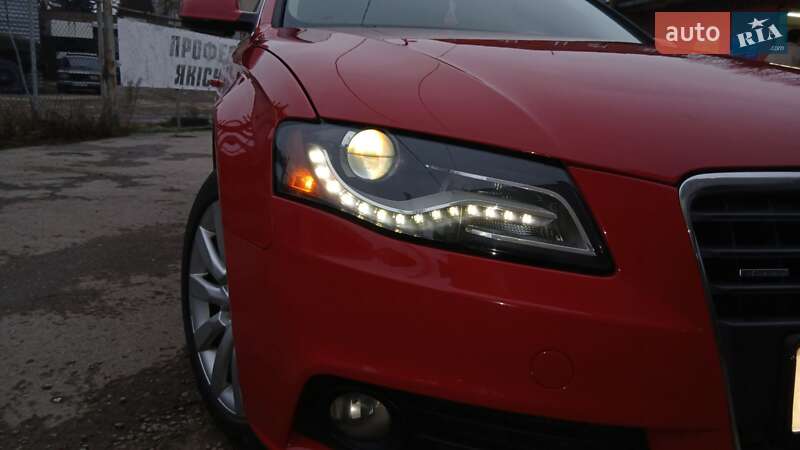 Седан Audi A4 2012 в Тернополе