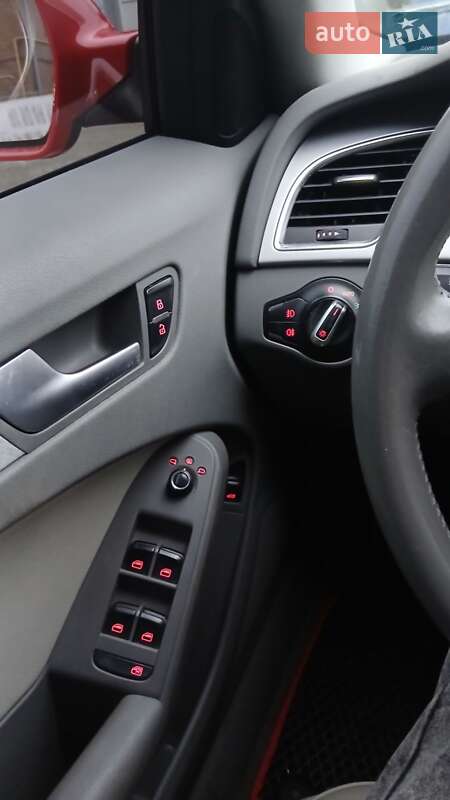 Седан Audi A4 2012 в Тернополе