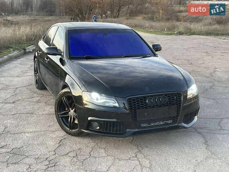 Седан Audi A4 2010 в Каменском