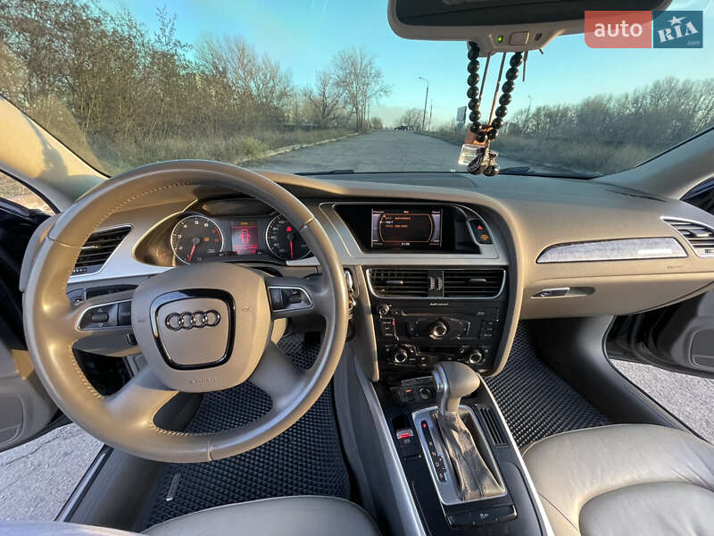 Седан Audi A4 2010 в Каменском