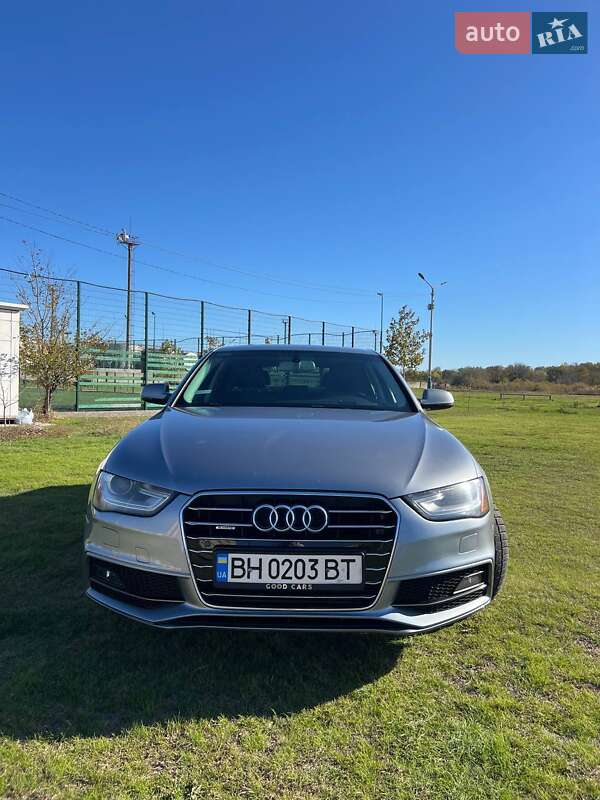 Седан Audi A4 2015 в Одесі