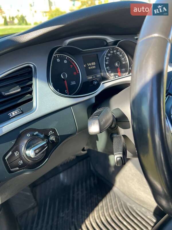 Седан Audi A4 2015 в Одесі