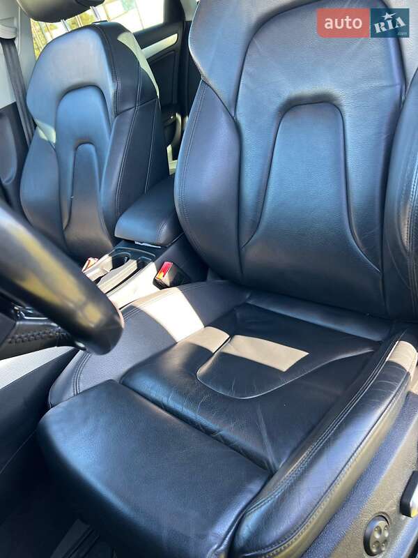 Седан Audi A4 2015 в Одесі