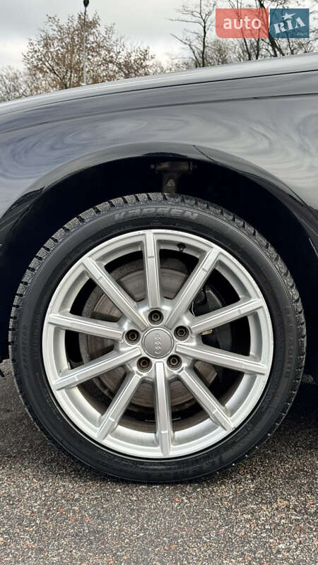 Седан Audi A4 2014 в Киеве