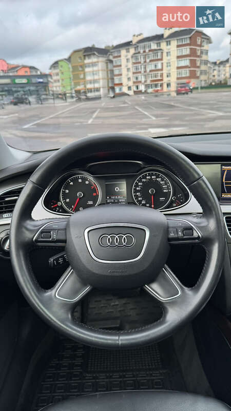 Седан Audi A4 2014 в Киеве