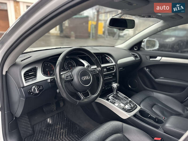 Седан Audi A4 2015 в Виннице