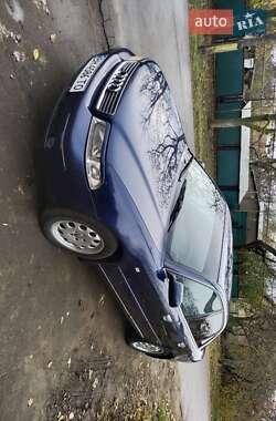 Седан Audi A4 2000 в Раздельной