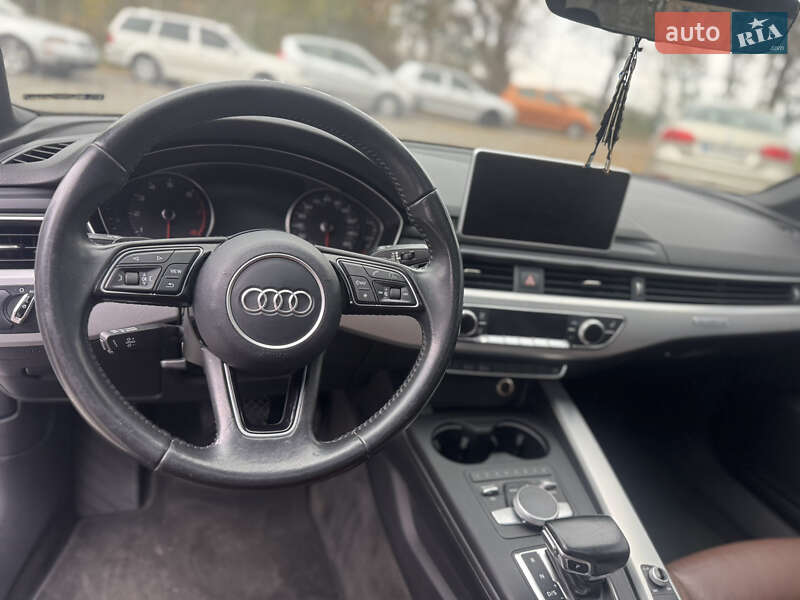 Седан Audi A4 2016 в Хмельницком