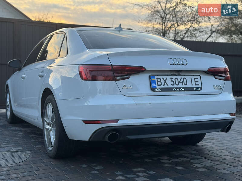 Седан Audi A4 2016 в Хмельницком