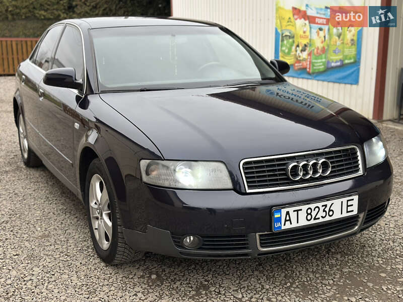 Седан Audi A4 2001 в Снятине