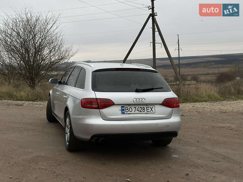 Универсал Audi A4 2011 в Зборове
