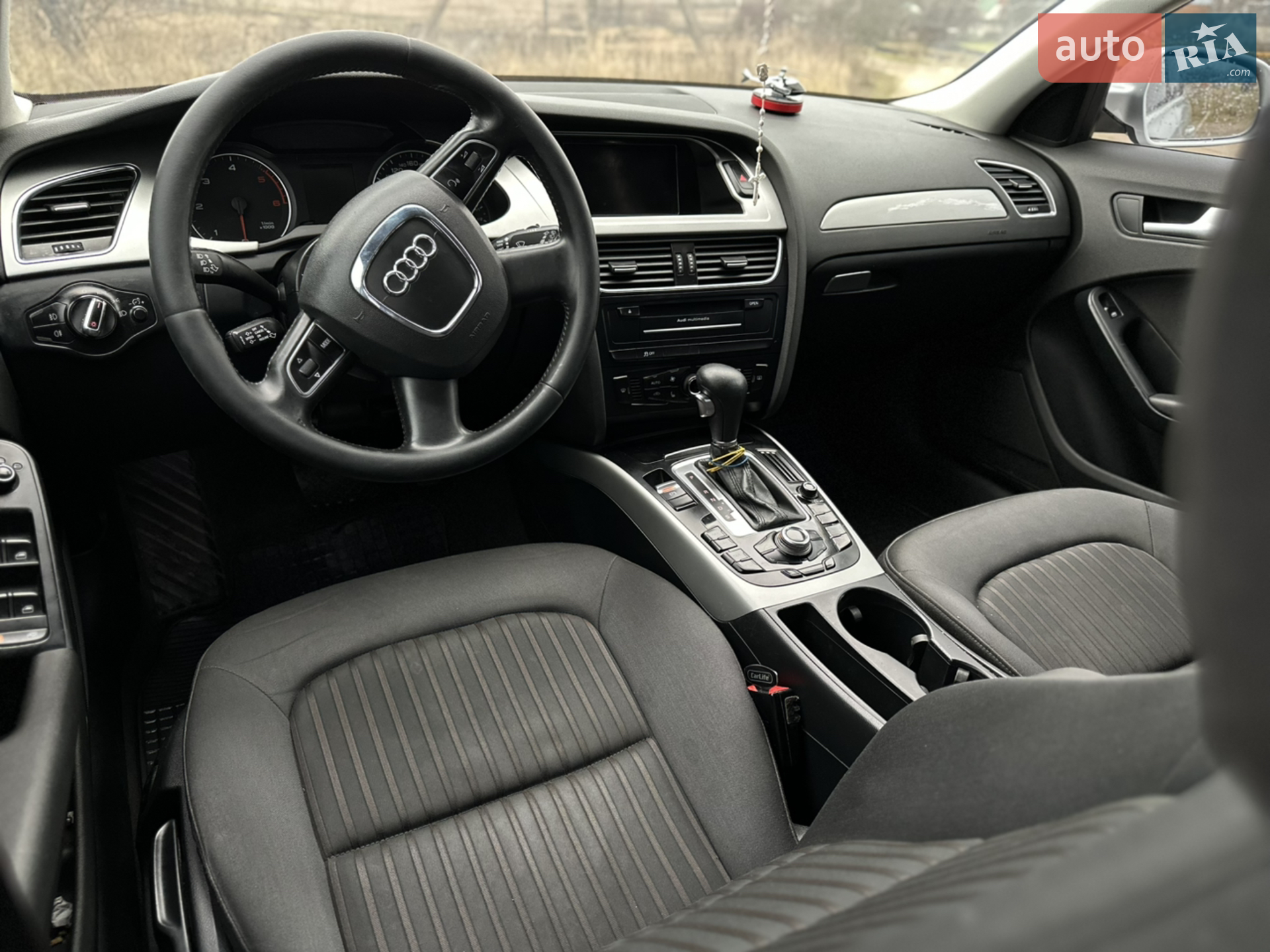 2011 Audi A4 - мініатюра 25