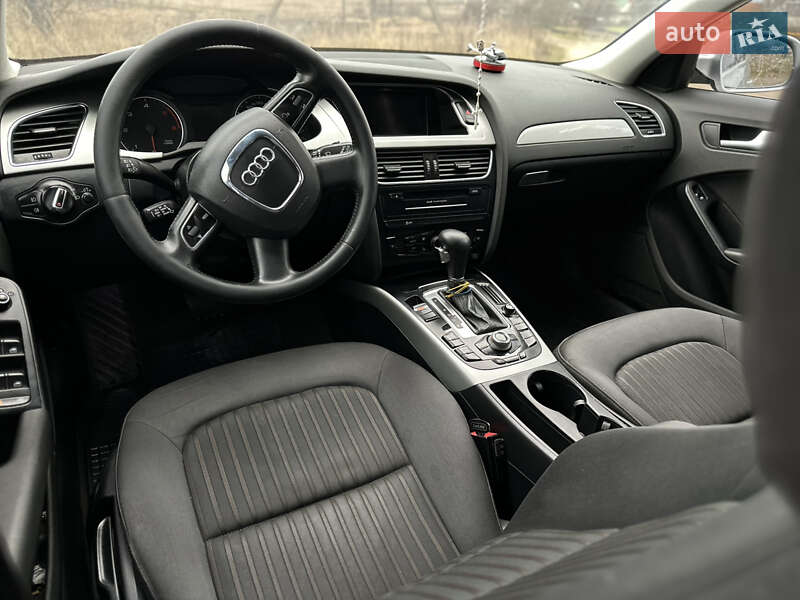 Универсал Audi A4 2011 в Зборове