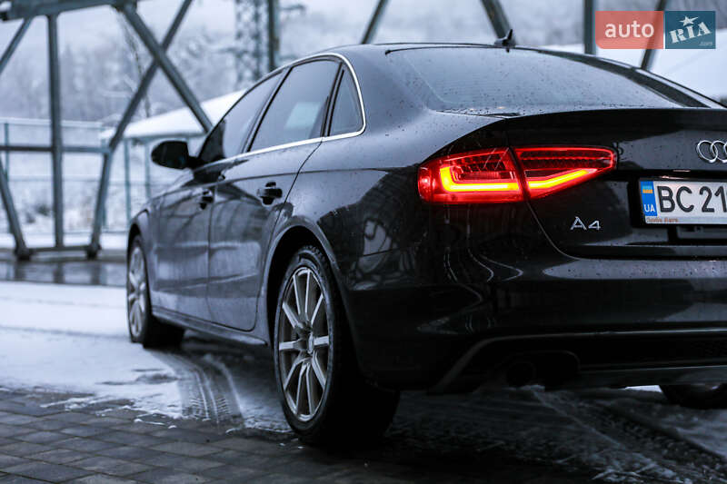 Универсал Audi A4 2014 в Львове