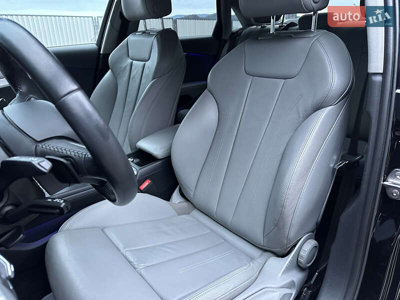 Седан Audi A4 2018 в Мукачево