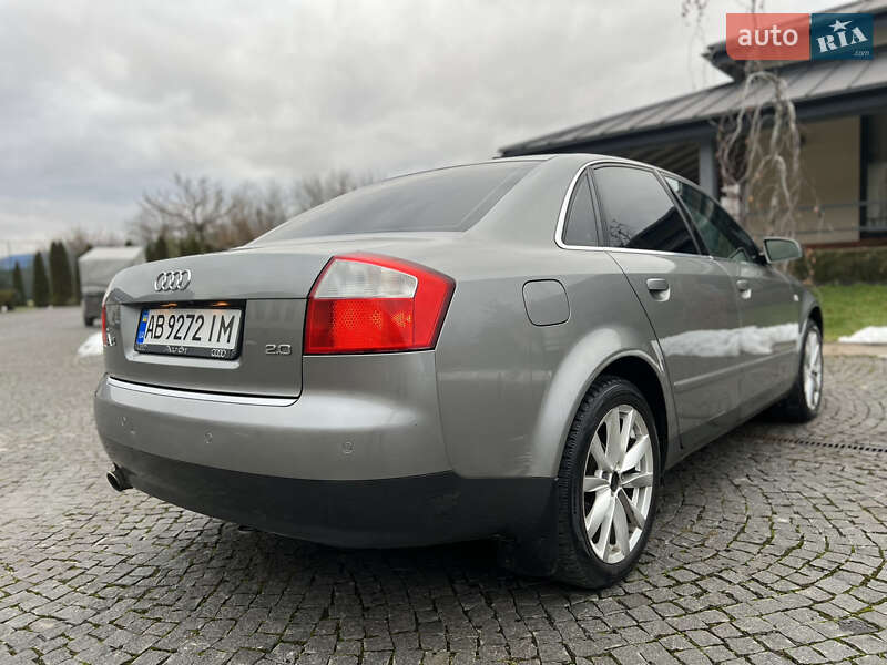 Седан Audi A4 2003 в Жовкві