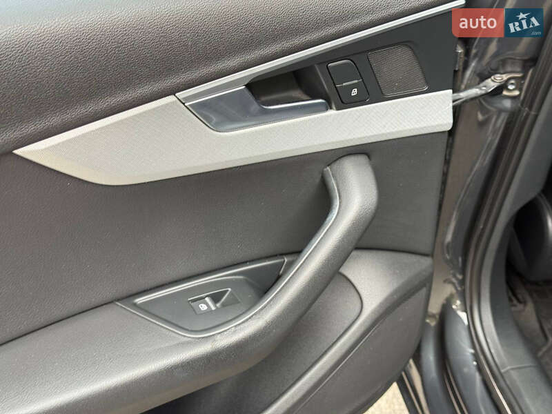 Седан Audi A4 2017 в Дніпрі фото 60 Седан Audi A4 2017 в Дніпрі