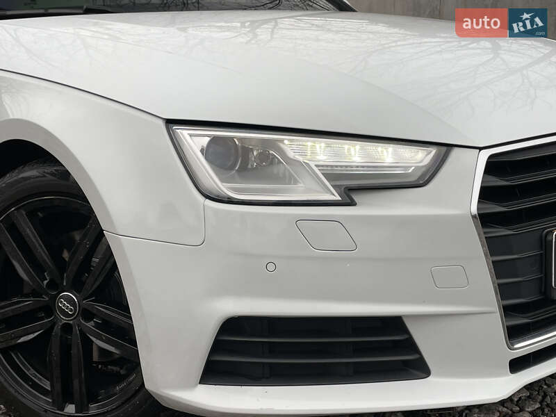 Универсал Audi A4 2018 в Киеве