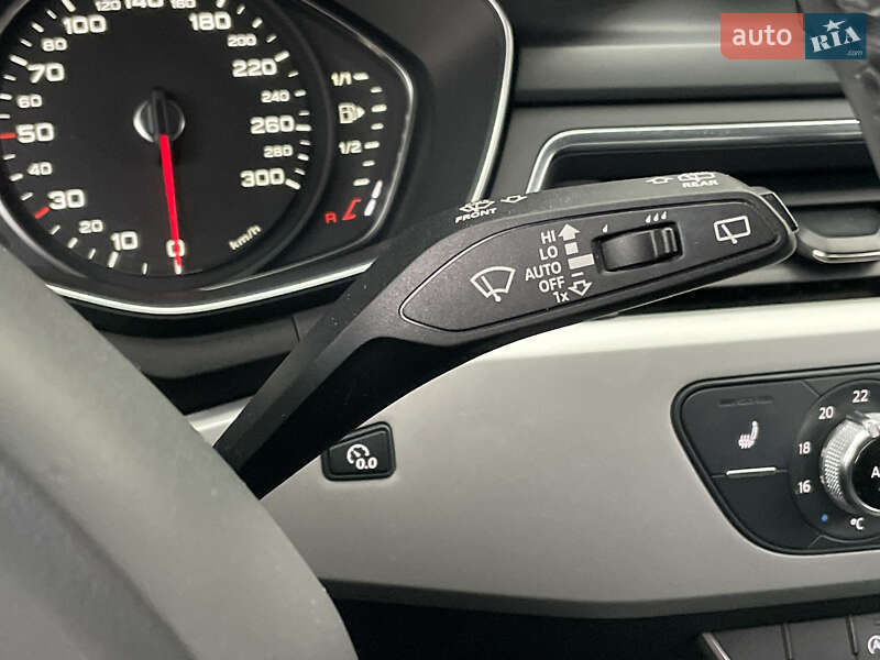 Универсал Audi A4 2018 в Киеве