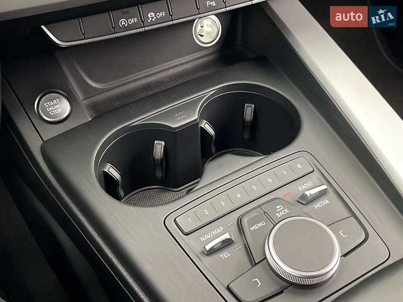 Универсал Audi A4 2018 в Киеве