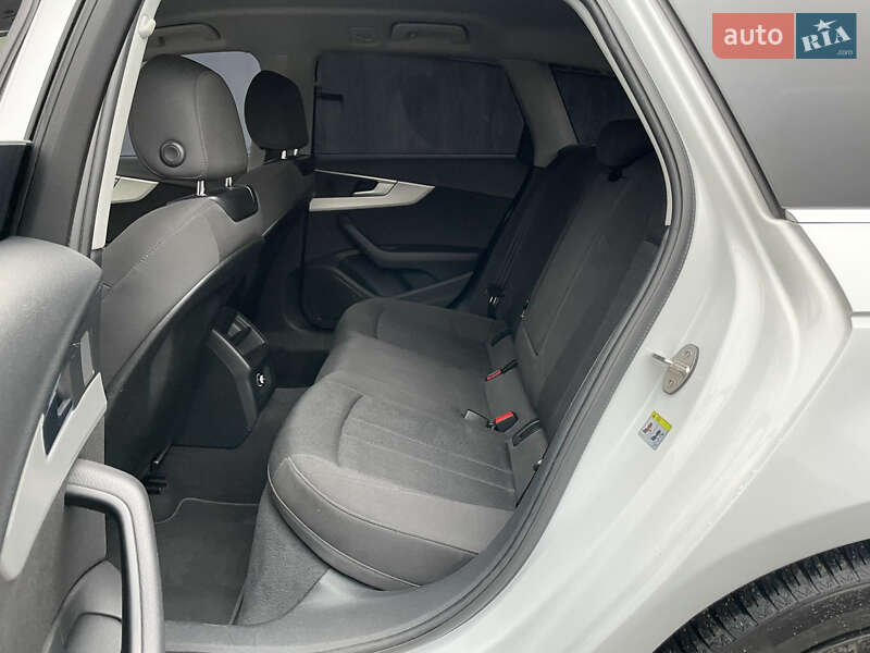 Универсал Audi A4 2018 в Киеве
