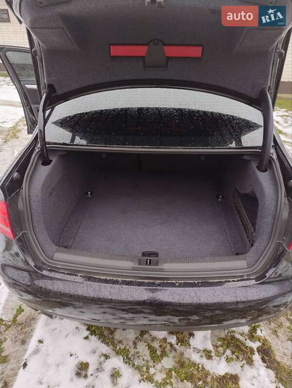 Седан Audi A4 2008 в Львові