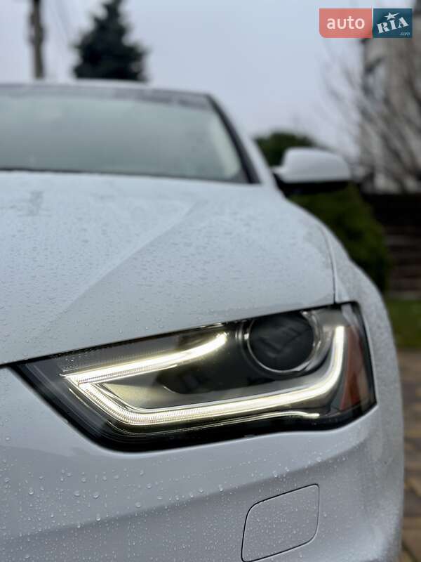 Седан Audi A4 2015 в Вінниці
