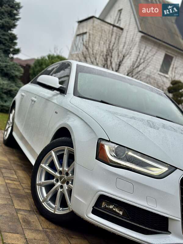 Седан Audi A4 2015 в Вінниці