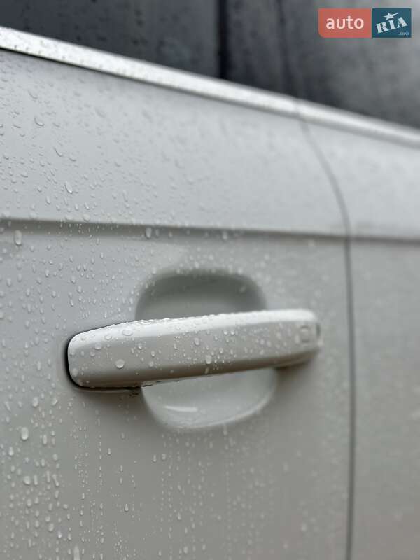 Седан Audi A4 2015 в Вінниці