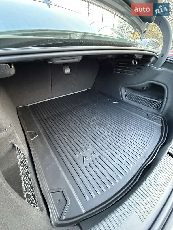 Седан Audi A4 2016 в Сумах