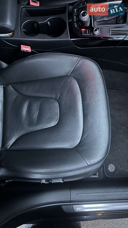Седан Audi A4 2012 в Києві