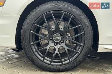 Седан Audi A4 2013 в Виннице