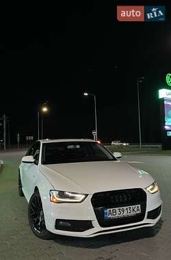 Седан Audi A4 2013 в Виннице