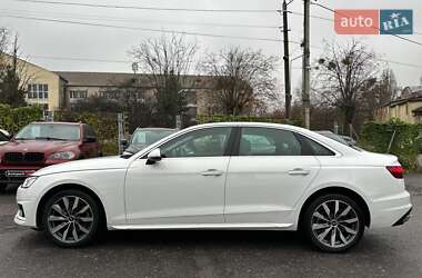 Седан Audi A4 2023 в Виннице